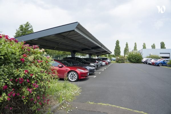 Ombrière photovoltaïque en autoconsommation - Systèmes Solaires