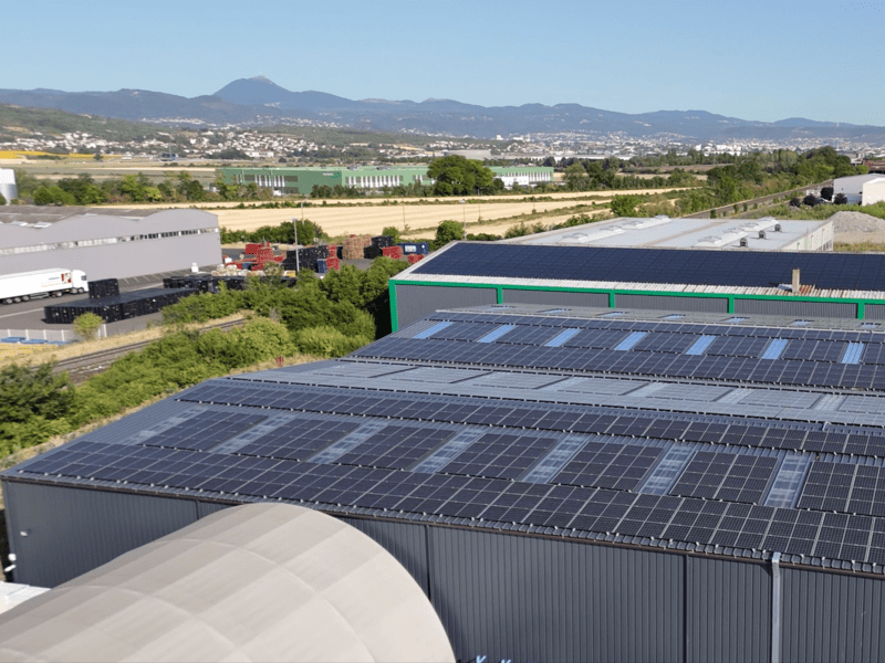 Décret tertiaire&nbsp;: le photovoltaïque au service de votre performance énergétique